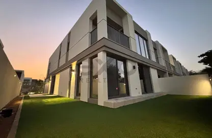 Townhouse - 4 Bedrooms - 6 Bathrooms for rent in Aura Gardens - Tilal Al Ghaf - Dubai