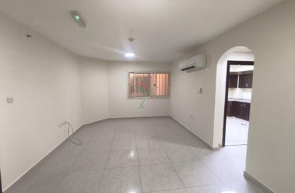 Apartment - 2 - 2 for rent in Shareat Al Mutaredh - Al Mutarad - Al Ain