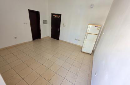 Apartment - Studio - 1 for rent in Fire Station Road - Muwaileh - Sharjah