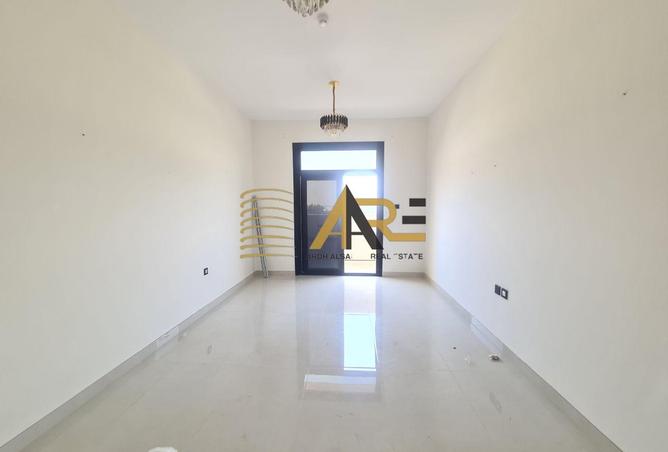 102412294 - Property Image 2