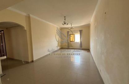 Apartment - 2 Bedrooms - 2 Bathrooms for rent in Qasimia 13 building - Al Nad - Al Qasimia - Sharjah