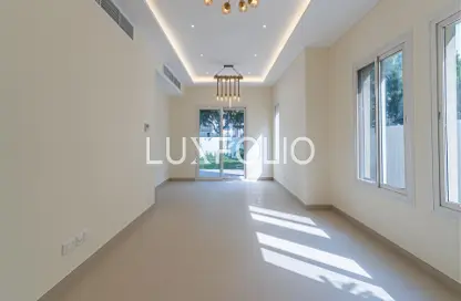 فيلا - 4 غرف نوم - 4 حمامات للايجار في الينابيع 7 - الينابيع - دبي