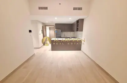 شقة - 2 غرف نوم - 2 حمامات للايجار في عزيزي بيرل - الفرجان - دبي