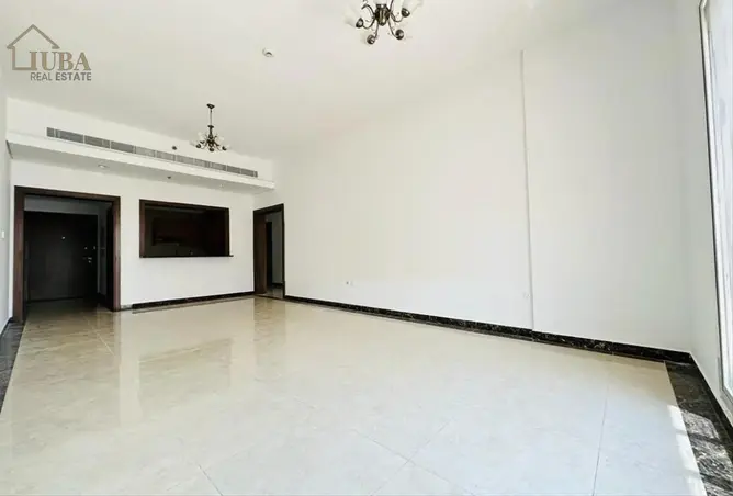 82811839 - Property Image 2