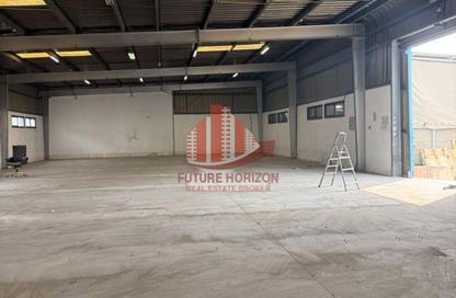 Warehouse - Studio for rent in Ras Al Khor Industrial 2 - Ras Al Khor - Dubai