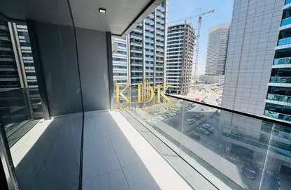 شقة - 2 غرف نوم - 2 حمامات للايجار في الأمل تاور - مدينة دبي الرياضية - دبي