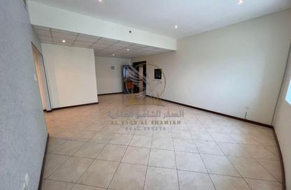 Apartment - 1 - 1 for rent in Al Majaz 1 - Al Majaz - Sharjah Apartment - 1 - 1 for rent in Al Majaz 1 - Al Majaz - Sharjah