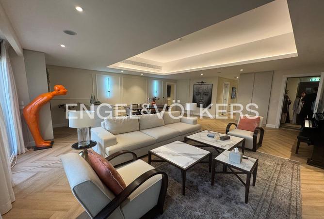 60518465 - Property Image 2