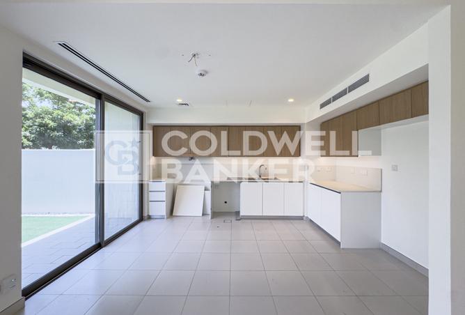 119042108 - Property Image 3
