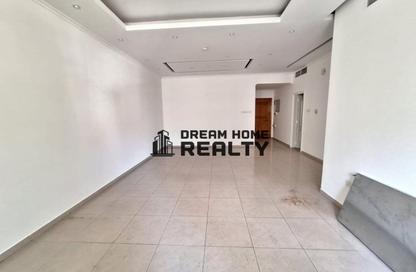 Apartment - 1 Bedroom - 2 Bathrooms for rent in New Al Taawun Road - Al Taawun - Sharjah