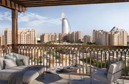Apartment - 4 Bedrooms - 5 Bathrooms for sale in Lamaa - Madinat Jumeirah Living - Umm Suqeim - Dubai