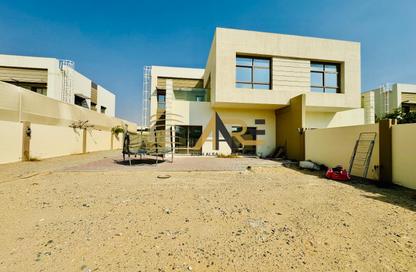 Villa - 5 - 7 for rent in Sharjah Garden City - Sharjah