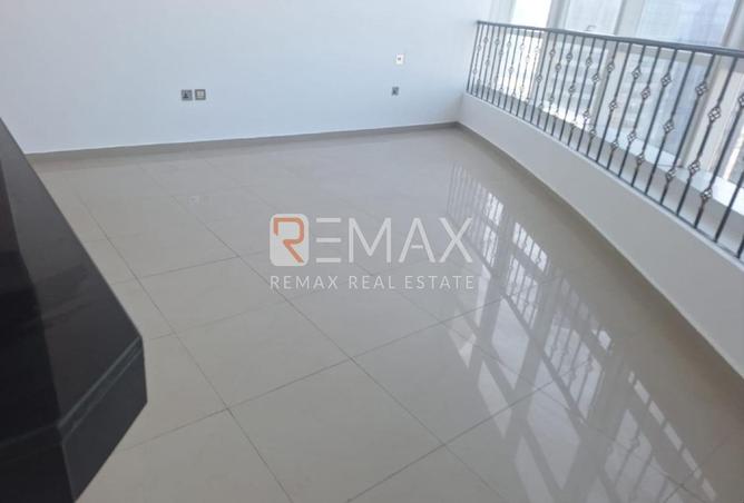 136992279 - Property Image 2
