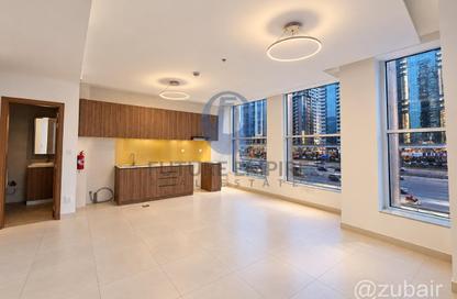 Apartment - Studio - 1 for rent in DXB Tower - Sheikh Zayed Road - Dubai Apartment - Studio - 1 for rent in DXB Tower - Sheikh Zayed Road - Dubai