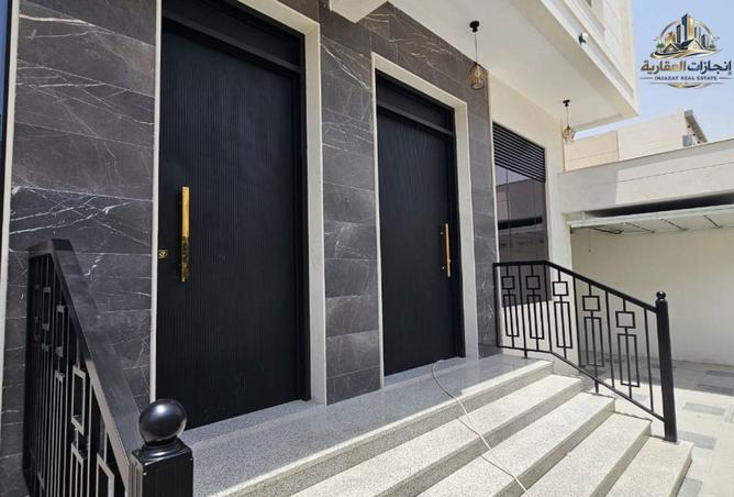 81116982 - Property Image 2