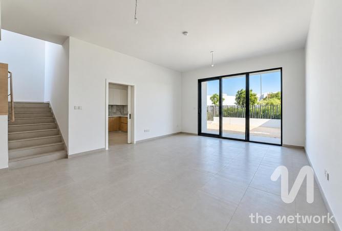3-bed townhouse in Jebel Ali Village Townhouses · Brand new — photo 3
