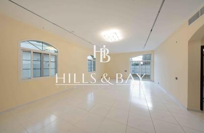Villa - 3 - 4 for sale in Mirdif - Dubai