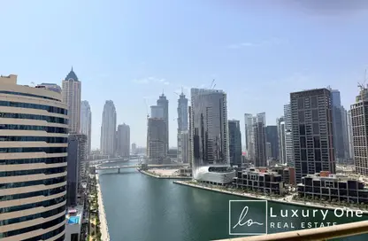مكتب - استوديو - 1 حمام للايجار في برج الأعمال - الخليج التجاري - دبي