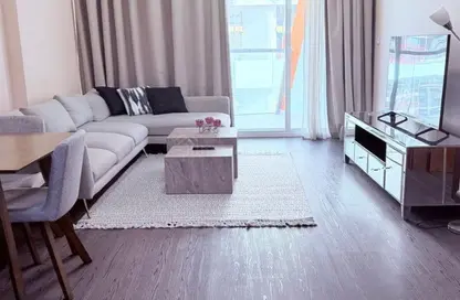 شقة - غرفة نوم - 2 حمامات للايجار في بوابة بن غاطي - الجداف - دبي