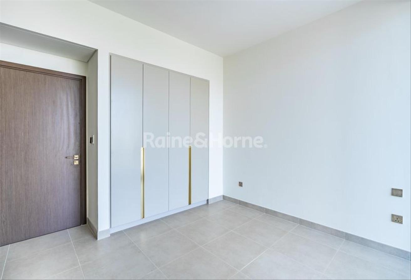 Couture Living | Elie Saab-1 4BR with 1 MONTH FREE photo 11