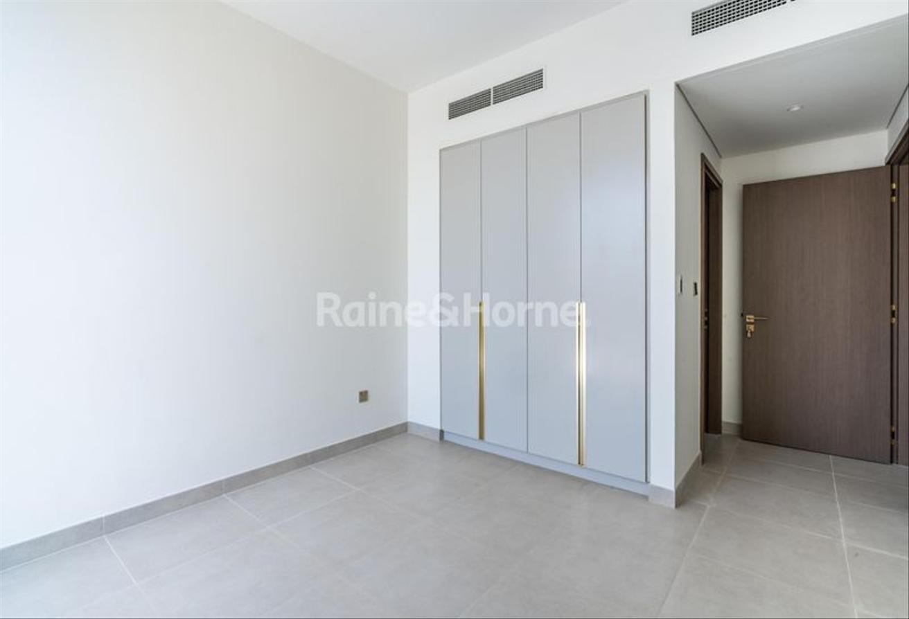 Couture Living | Elie Saab-1 4BR with 1 MONTH FREE photo 15