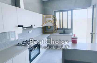 Villa - 4 - 6 for sale in Al Hooshi Villas - Hoshi - Al Badie - Sharjah