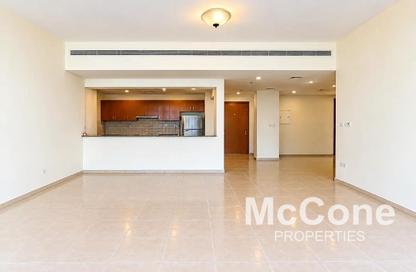 Apartment - 3 - 2 for rent in Al Ghaf 2 - Al Ghaf - Greens - Dubai
