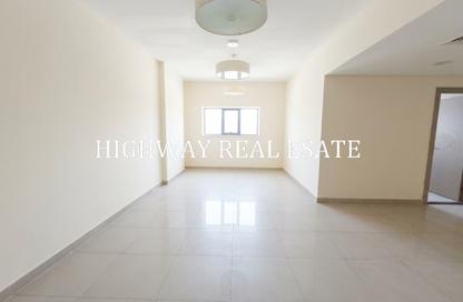 Apartment - 3 - 3 for rent in Muwaileh 29 Building - Muwaileh - Sharjah