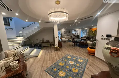 Villa - 5 Bedrooms - 6 Bathrooms for rent in District 2 - Jumeirah Park - Dubai