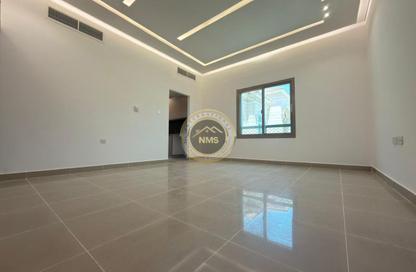 Apartment - Studio - 1 Bathroom for rent in Hadbat Al Zafranah - Muroor Area - Abu Dhabi