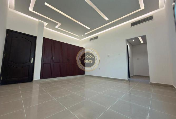 137437843 - Property Image 2