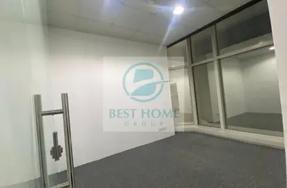 مكتب - استوديو - 4 حمامات للايجار في برج الكورنيش - شارع الكورنيش - أبوظبي