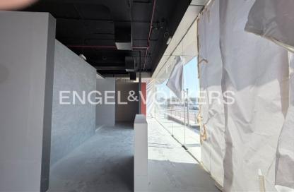 Shop - Studio - 1 for rent in SKB Plaza - Umm Al Sheif - Dubai