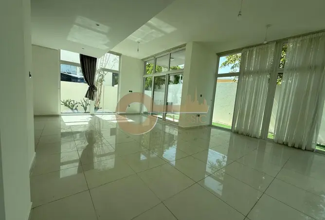 91798085 - Property Image 3