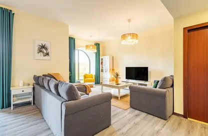 Apartment - 4 Bedrooms - 3 Bathrooms for rent in Rimal 2 - Rimal - Jumeirah Beach Residence - Dubai