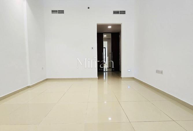 125653343 - Property Image 3