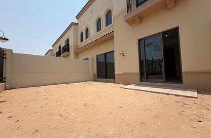 Townhouse - 3 - 4 for sale in Bloom Living - Zayed City (Khalifa City C) - Khalifa City - Abu Dhabi