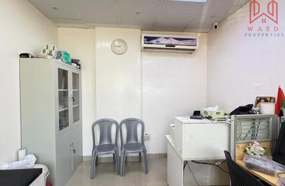 Retail - Studio for rent in Hor Al Anz - Deira - Dubai Retail - Studio for rent in Hor Al Anz - Deira - Dubai