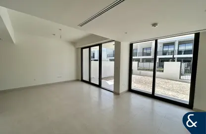 تاون هاوس - 3 غرف نوم - 3 حمامات للبيع في مها تون هوسيس - تاون سكوير - دبي