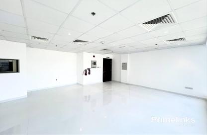 Office Space - Studio for rent in I Rise Tower - Barsha Heights (Tecom) - Dubai