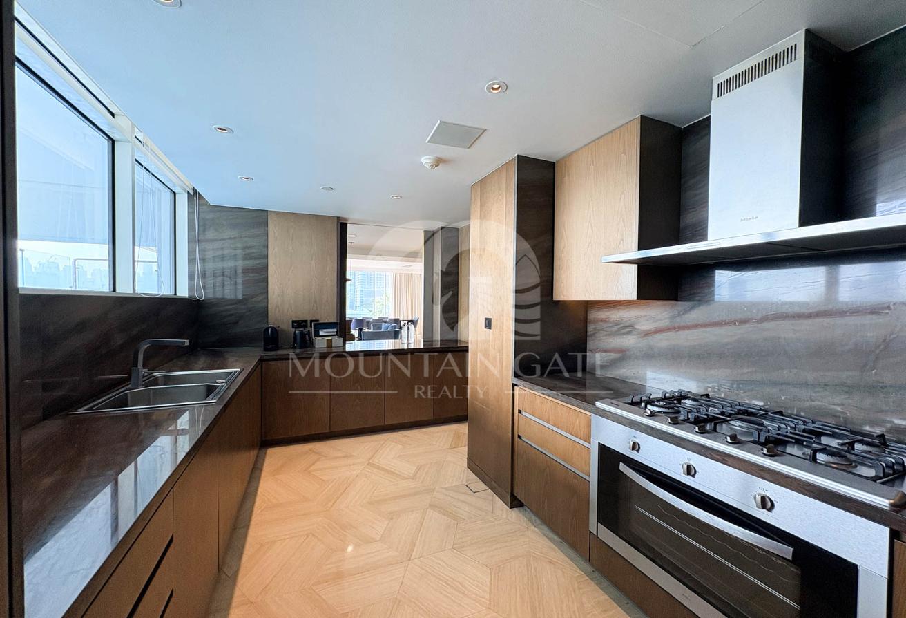1 of 1 Penthouse | Private Pool | large layout photo 8
