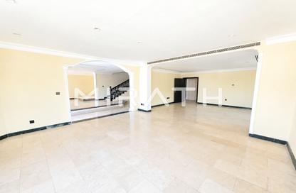 Villa - 5 - 4 for rent in Umm Suqeim 1 Villas - Umm Suqeim 1 - Umm Suqeim - Dubai