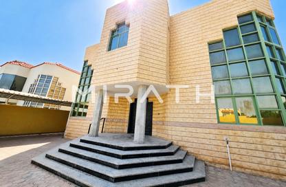 Villa - 5 - 4 for rent in Umm Suqeim 1 Villas - Umm Suqeim 1 - Umm Suqeim - Dubai