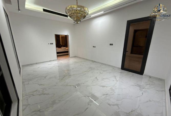 87464061 - Property Image 3