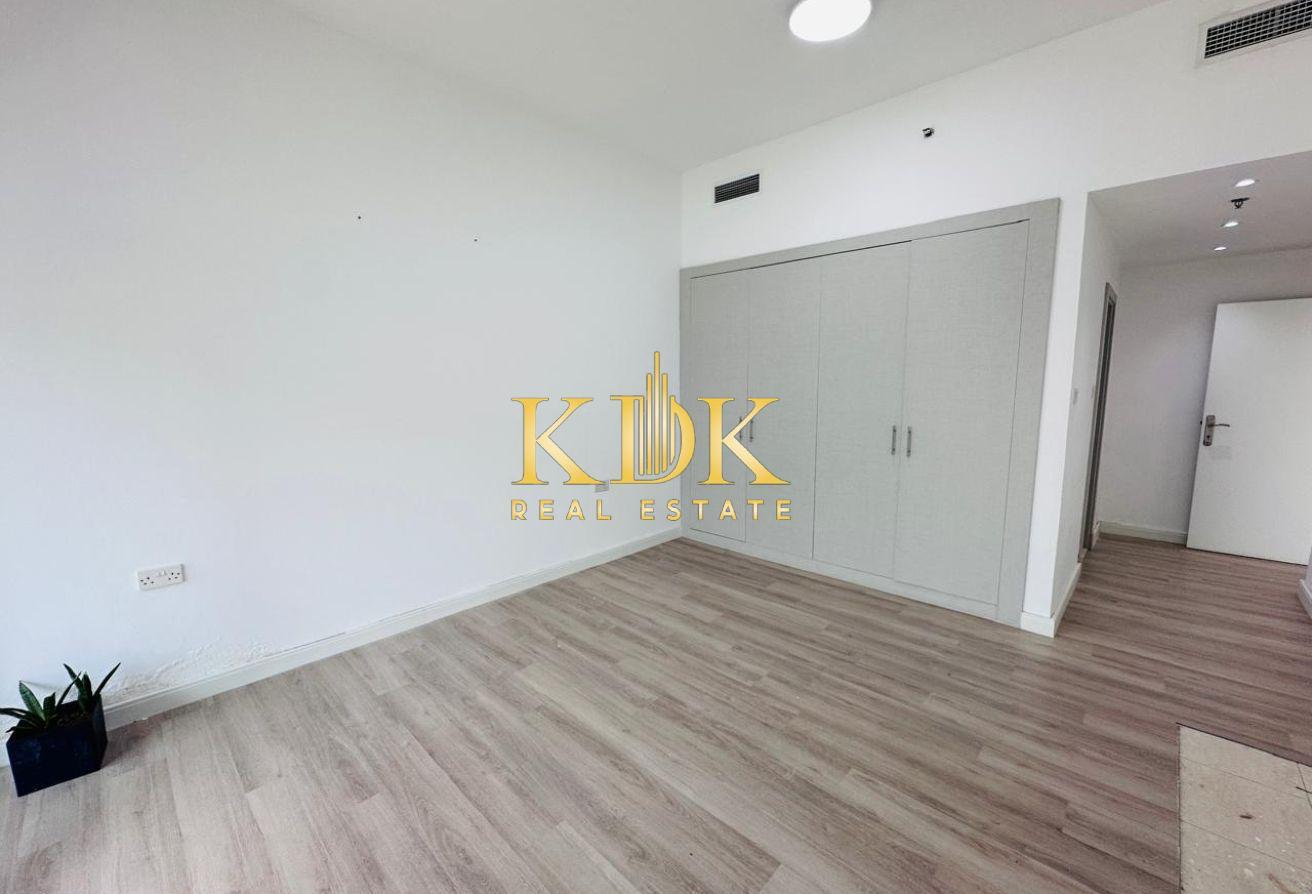 High-Floor 1BR | Golf & City View | Furnished photo 4