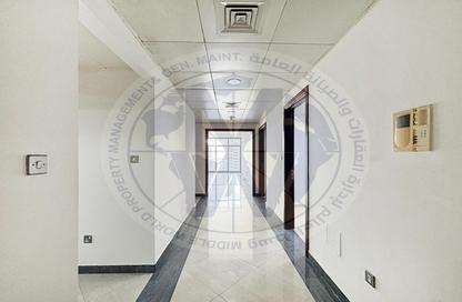 Apartment - 3 - 3 for rent in Al Neem Tower - Khalifa Street - Abu Dhabi Apartment - 3 - 3 for rent in Al Neem Tower - Khalifa Street - Abu Dhabi