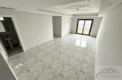Apartment - 2 - 3 for rent in Amber Tower - Muwaileh - Sharjah