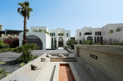 Villa - 4 Bedrooms - 5 Bathrooms for sale in Garden Hall - Oasis Clusters - Jumeirah Islands - Dubai