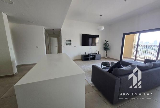 83643007 - Property Image 3