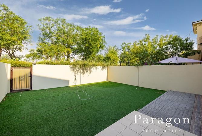 3-bed townhouse in Mira 5 — photo 2